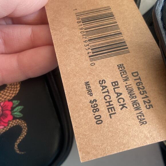 New Black Steve Madden Year of the Snake Bevelyn Crossbody Bag Lunar New Year - Picture 4 of 8